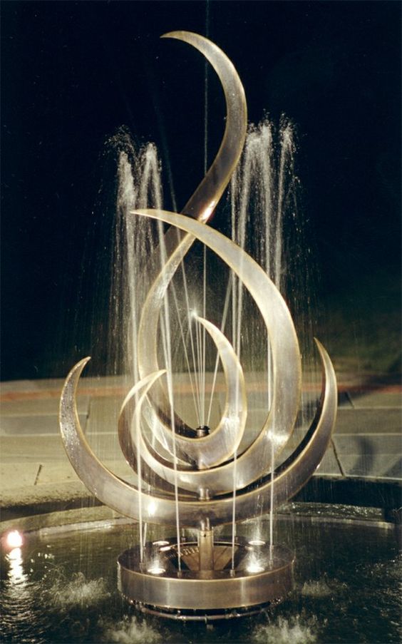фонтан с кинетической скульптурой из металла для сада_Anahata Fountain by David Eric Laxman.jpg
