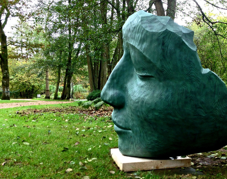 садово-парковая скульптура_лицо женщины.jpg
