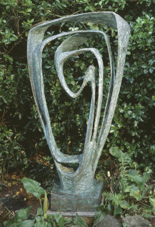 Сад скульптур Барбары Хэпуорт в Англии