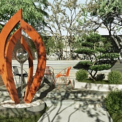 Фонтан-скульптура для сада "Tulip" 