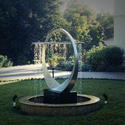 Стальная скульптура-фонтан "Valencia" 